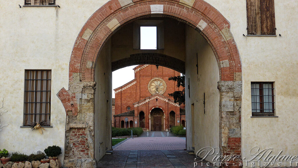 Arrivée à l'abbaye de Chiaravalle